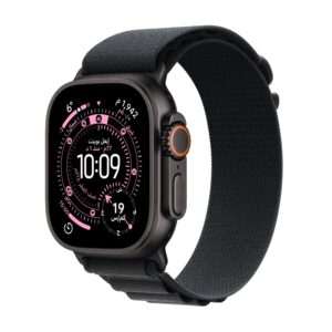 Apple Watch Ultra 3 موديل GPS + Cellular إطار تيتانيوم بلون أسود مقاس 49 مم مع حزام Loop ألباين بلون أسود - مقاس متوسط